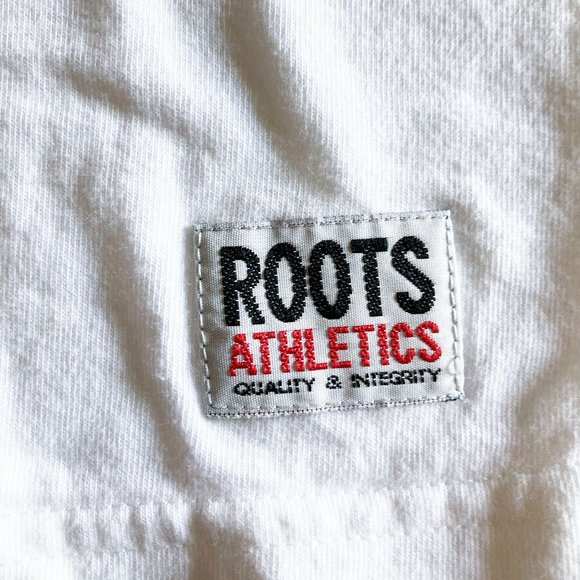 NWOT! New Vintage Y2K Roots crew neck plain white t-shirt, Roots & Canada flag - Picture 4 of 5
